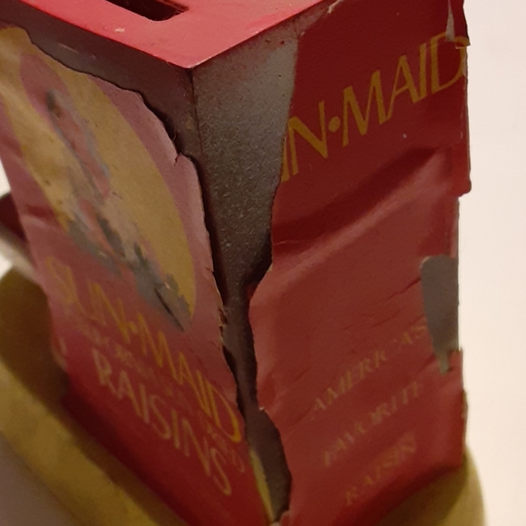 California Raisin Bank - Picture 4 of 5